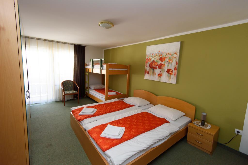 Penzion Vila Bistrica Bohinjska Bistrica Exterior photo